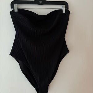 H&M - Black Ribbed One-Piece Swimsuit